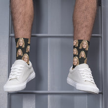 Load image into Gallery viewer, 1 Pairs Of Unisex Knitted Funny Face Pattern Crew Socks Support Personal Photo Customization, Comfy & Breathable Elastic Socks, For Gifts, Parties And Daily Wearing