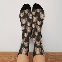 Load image into Gallery viewer, 1 Pairs Of Unisex Knitted Funny Face Pattern Crew Socks Support Personal Photo Customization, Comfy & Breathable Elastic Socks, For Gifts, Parties And Daily Wearing