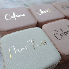Load image into Gallery viewer, Personalized Bridesmaid Gifts Bachelorette Party Gift Travel Jewelry Box