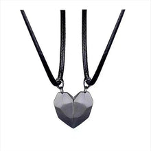 Load image into Gallery viewer, Couples Magnetic Heart Pendants (2Pcs)