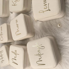 Load image into Gallery viewer, Personalized Bridesmaid Gifts Bachelorette Party Gift Travel Jewelry Box