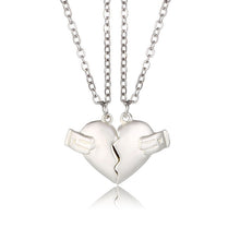 Load image into Gallery viewer, Couples Magnetic Heart Pendants (2Pcs)