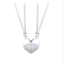 Load image into Gallery viewer, Couples Magnetic Heart Pendants (2Pcs)