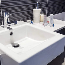 गैलरी व्यूवर में इमेज लोड करें, Rolling Toothpaste Squeezer