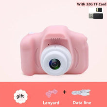 Load image into Gallery viewer, Mini VINTAGE CAMERA