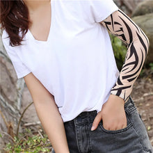 Load image into Gallery viewer, New Cooling Arm Warmer Unisex Quick Dry UV Protection Outdoor Cycling Arm Sleeves Fashion Tattoo Printed Sun-protective Sleeve
