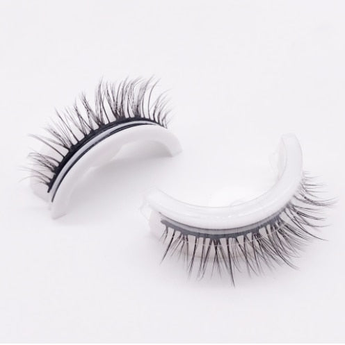 REUSABLE SELF-ADHESIVE EYELASHES